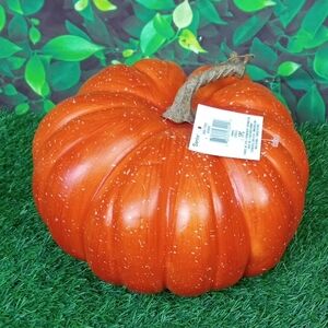🍂 Darice Decorative Orange Speckled Pumpkin